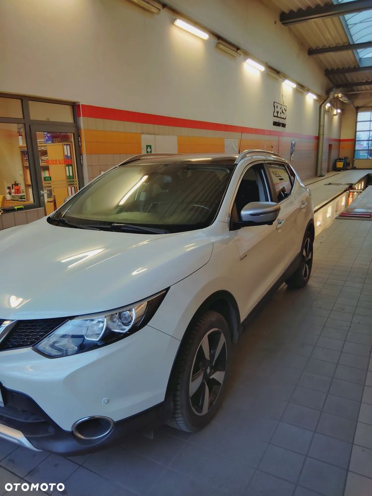 Nissan Qashqai 1.6 DCi N-Connecta EU6 - 9