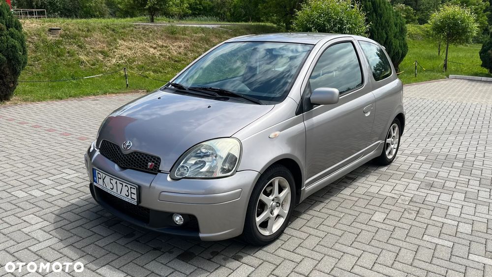 Toyota Yaris - 1