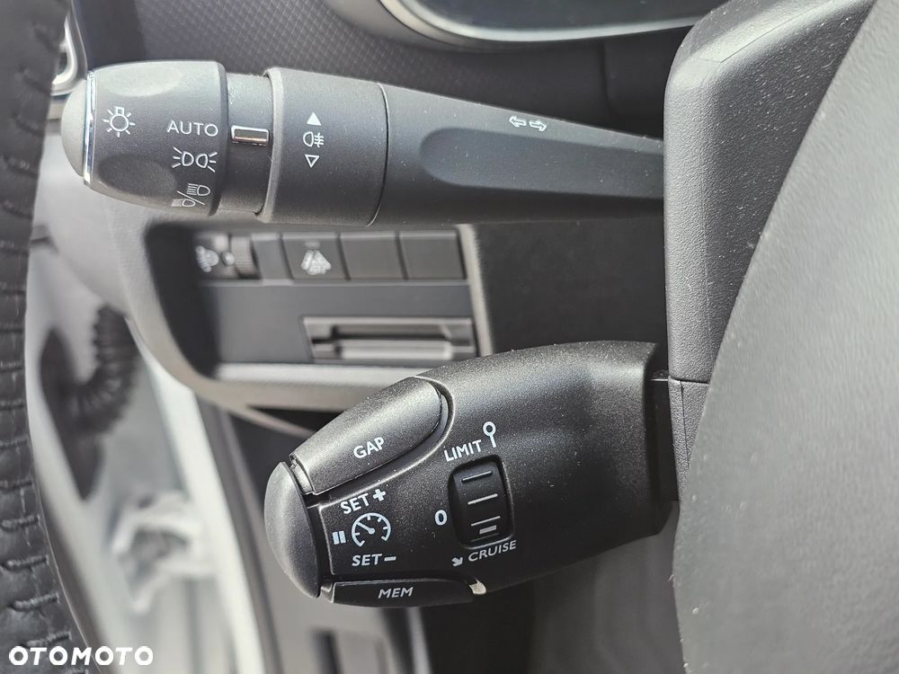 Citroën C5 Aircross 1.2 PureTech Plus - 17