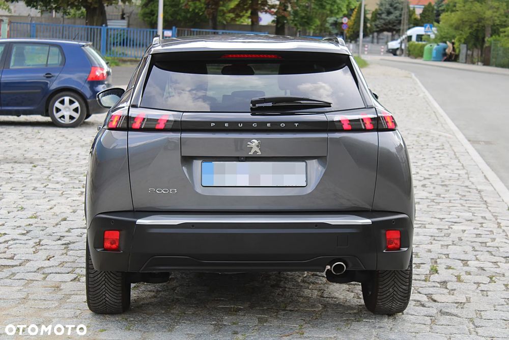 Peugeot 2008 - 10