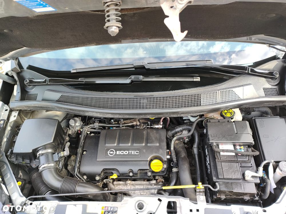 Opel Meriva 1.4 T Cosmo - 30