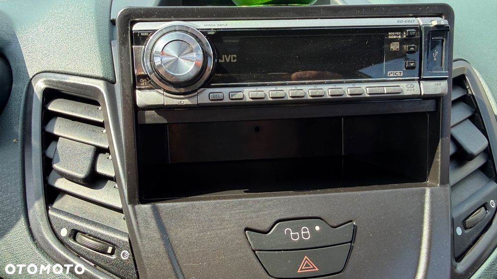 Ford Fiesta 1.25 Champions Edition - 12