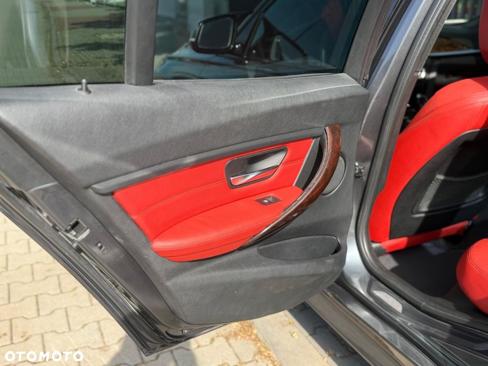 BMW Seria 3 - 24