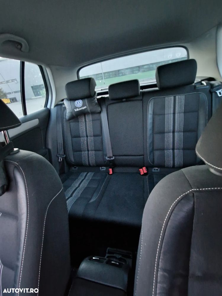 Volkswagen Golf 1.6 TDI DPF BlueMotion Technology Highline - 14