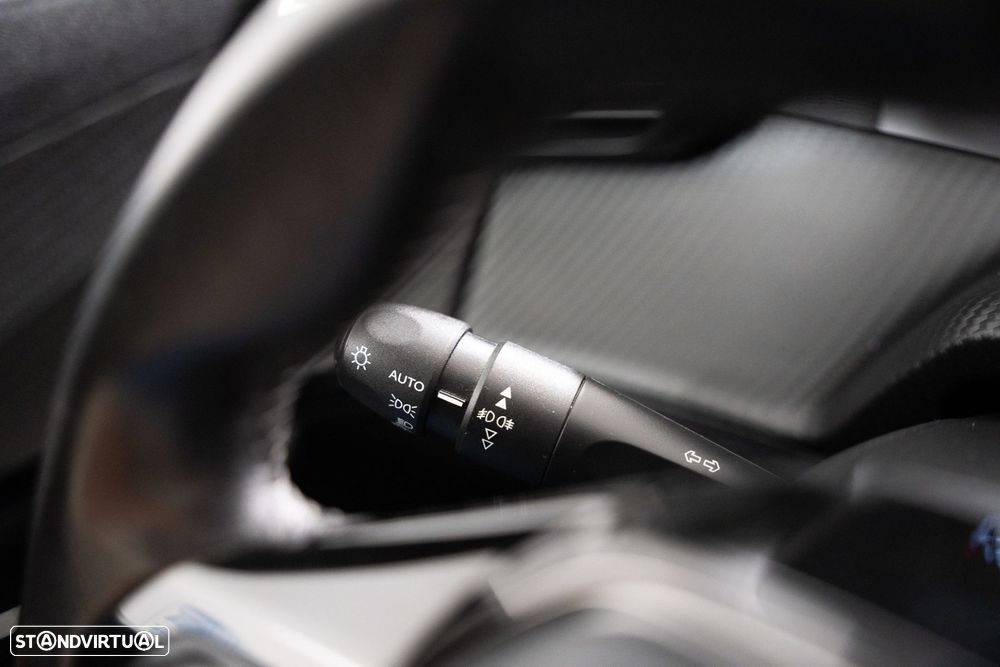 Peugeot 2008 1.2 PureTech Active Pack - 15