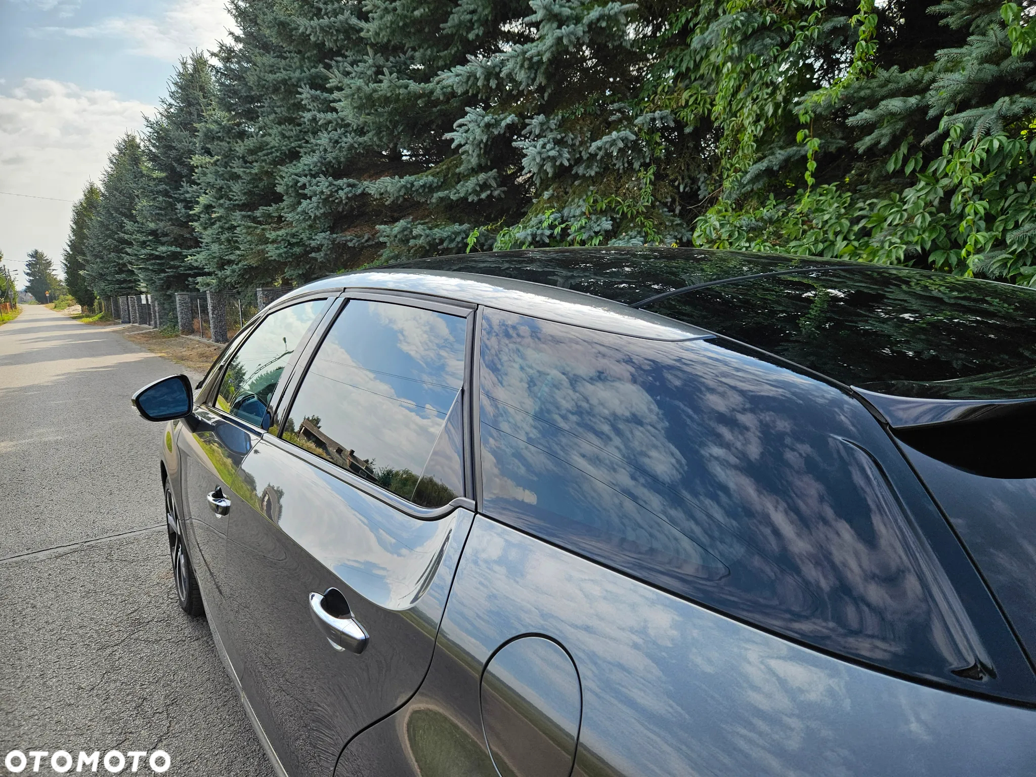 Citroën DS5 1.6 THP SoChic - 4