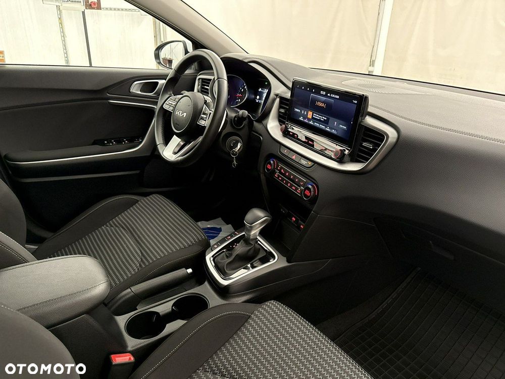 Kia XCeed - 23