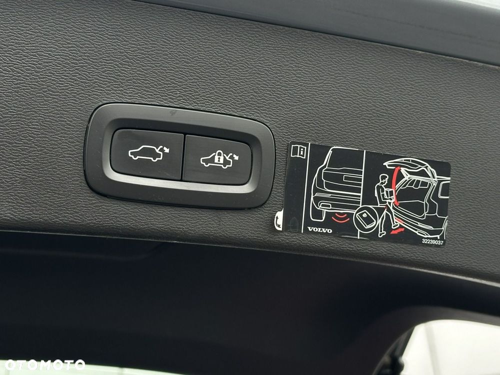 Volvo XC 40 - 19