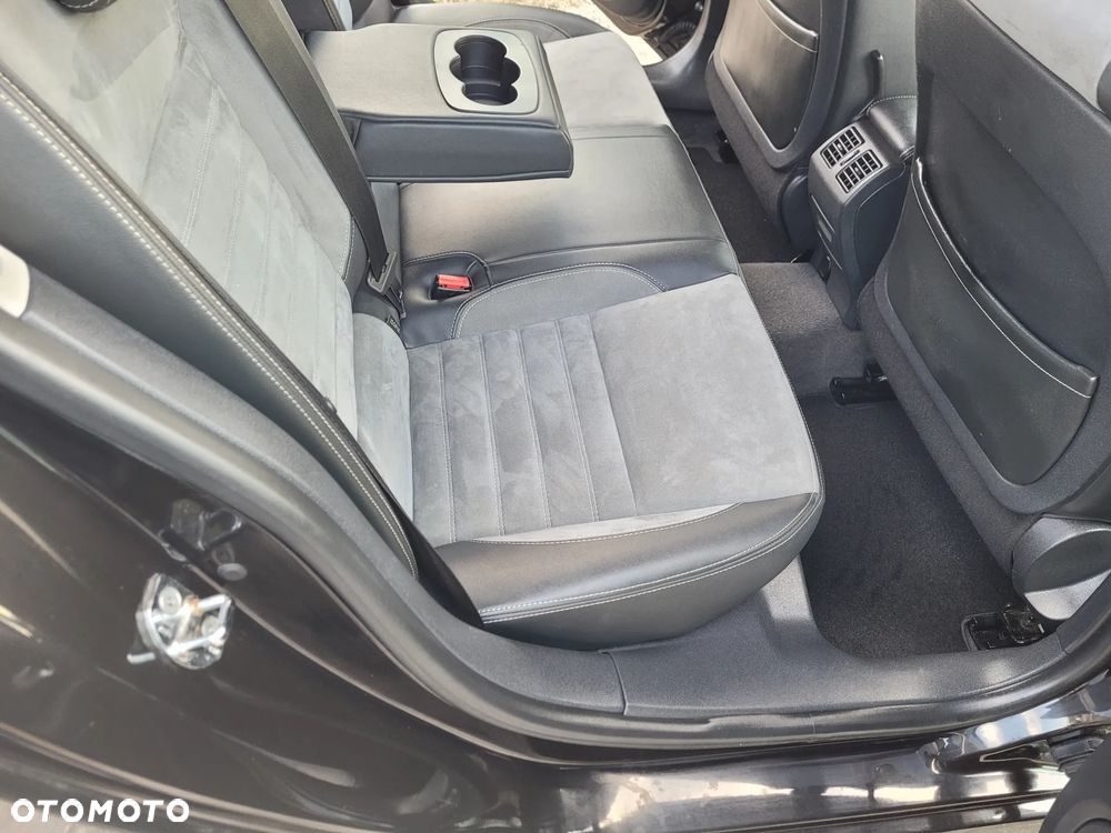 Renault Laguna dCi 150 FAP Start-Stop GT - 20