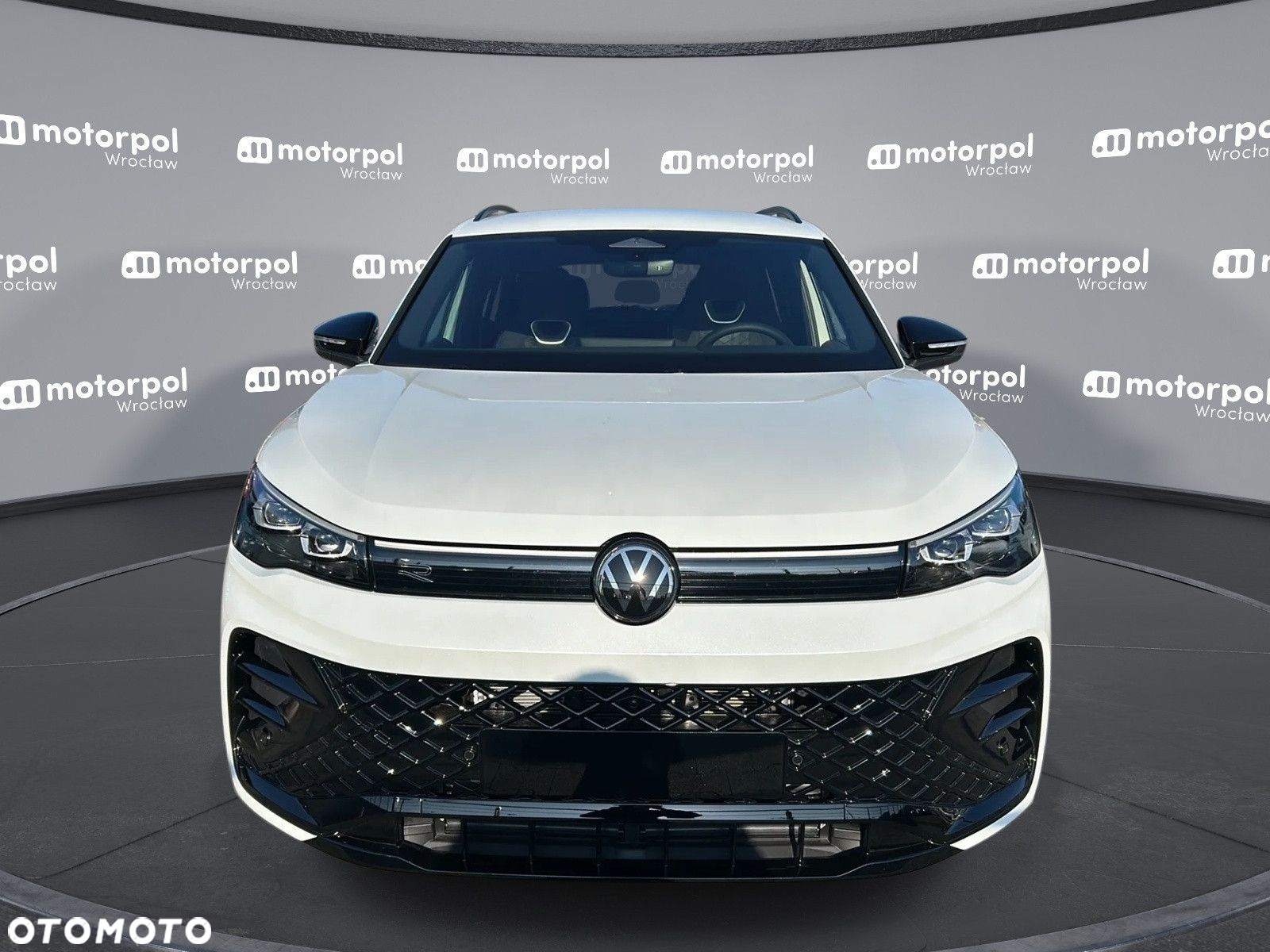 Volkswagen Tiguan - 2