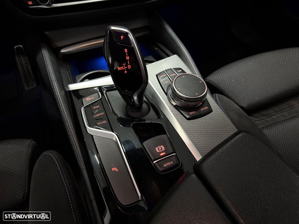BMW 520 d Pack M Auto - 22
