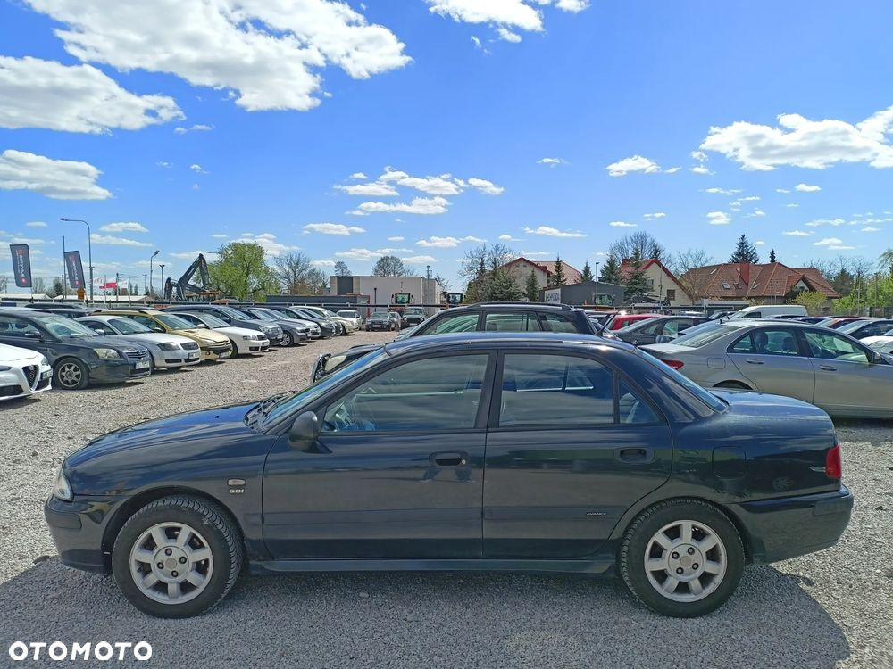 Mitsubishi Carisma - 2