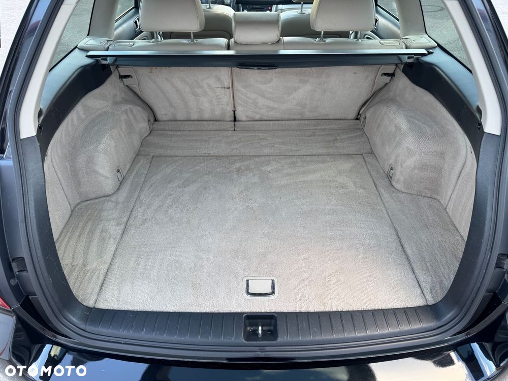 Subaru Outback 2.5RC NAV - 23