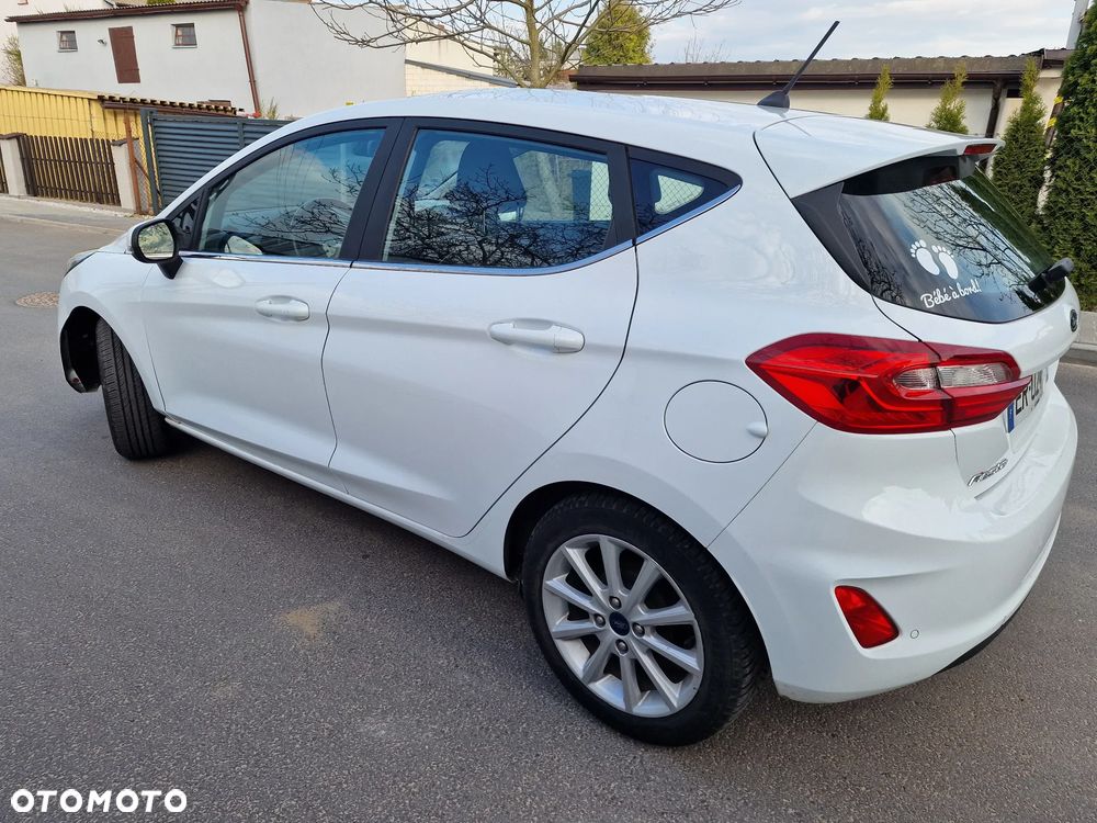 Ford Fiesta - 12