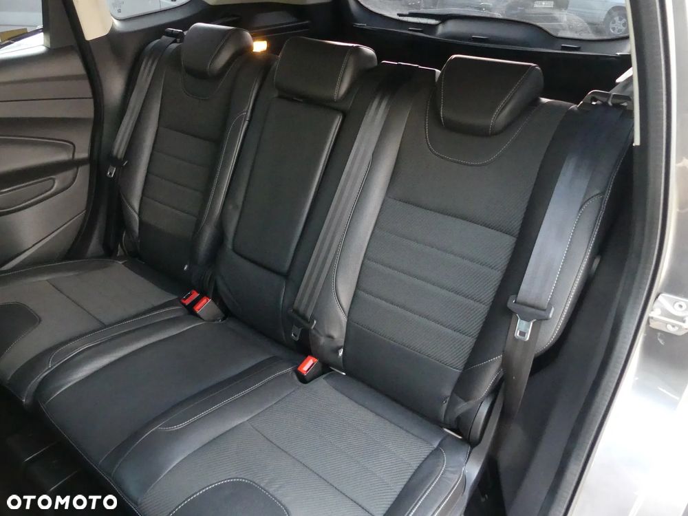 Ford Kuga 2.0 TDCi 4x4 Trend - 13