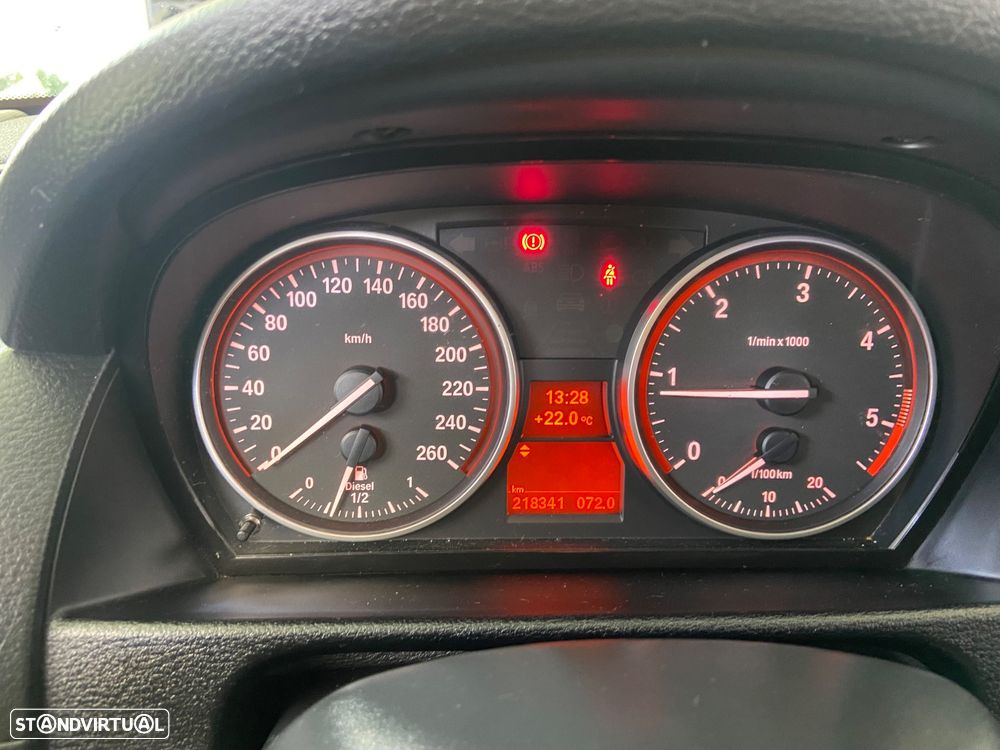 BMW X1 xDrive18d - 3