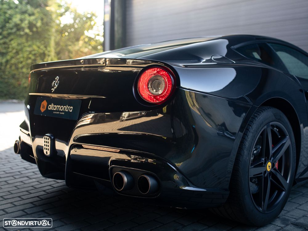 Ferrari F12 Berlinetta Standard - 17