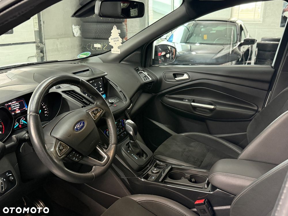 Ford Kuga 1.5 EcoBoost 4x4 ST-Line - 19