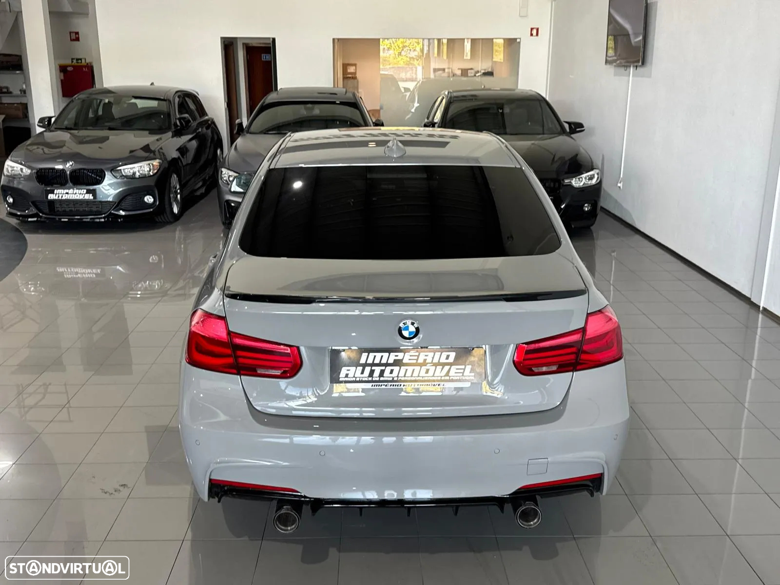 BMW 330 e iPerformance Pack M - 13