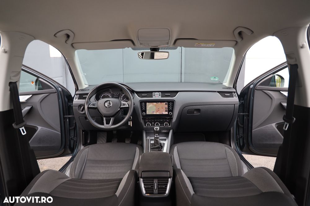 Skoda Octavia 2.0 TDI Drive - 12