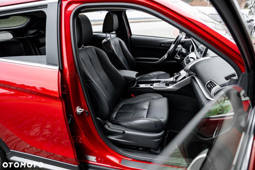 Mitsubishi Eclipse Cross 1.5 T-MIVEC (ClearTec) CVT 4WD Top - 25