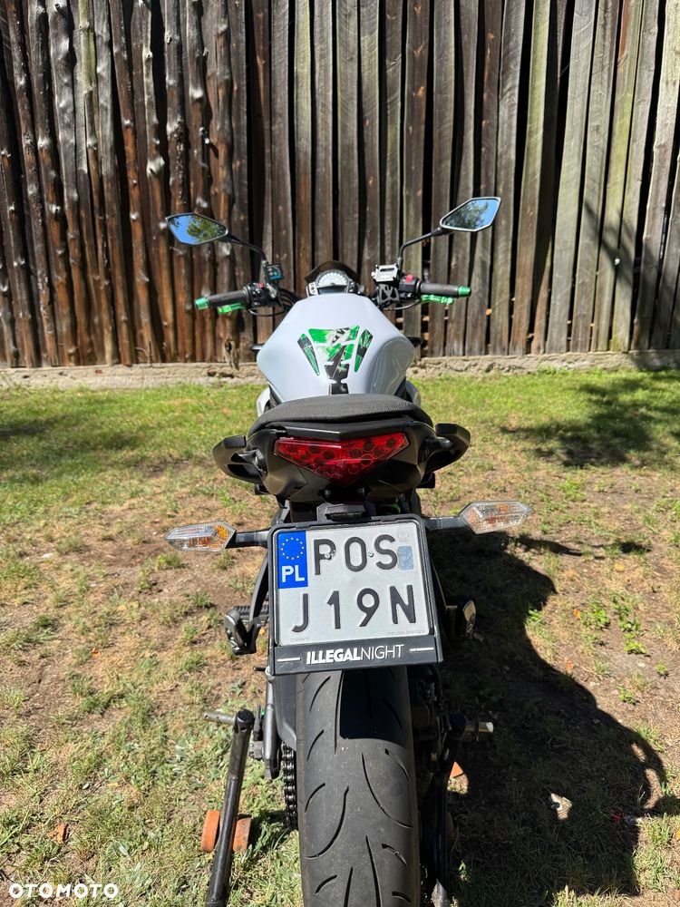 Kawasaki ER - 16