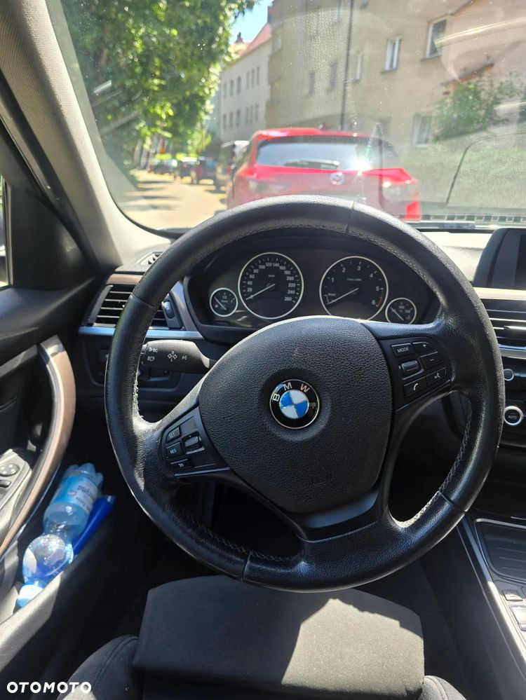 BMW Seria 3 318d DPF - 15