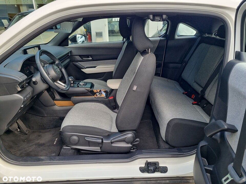Mazda MX-30 - 6