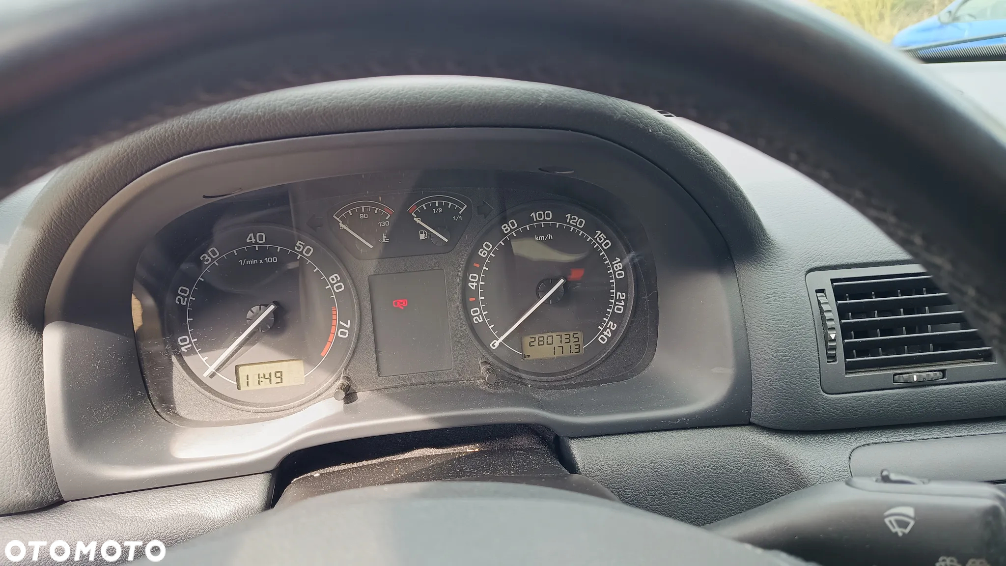 Skoda Octavia 1.6 Tour - 6