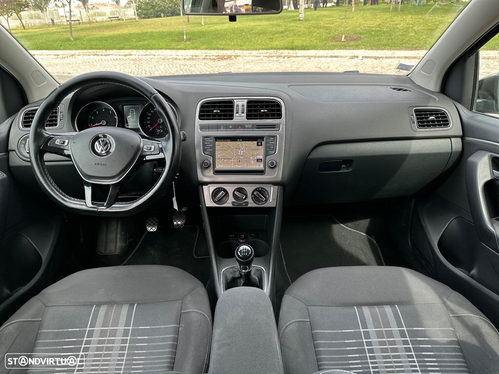 VW Polo 1.0 Trendline - 30
