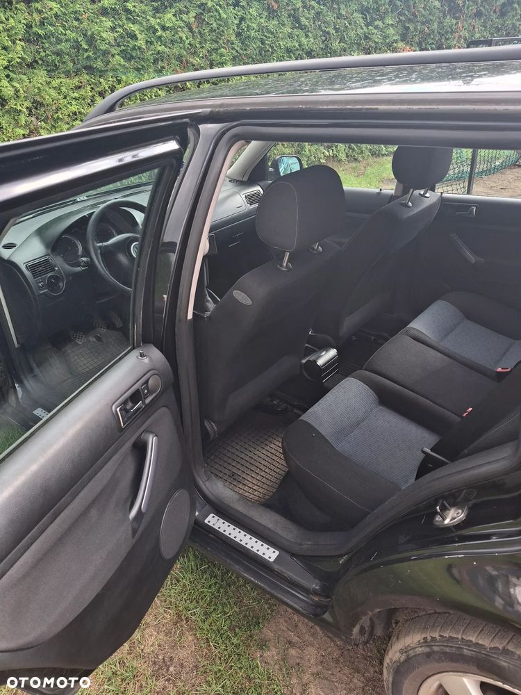 Volkswagen Golf - 8