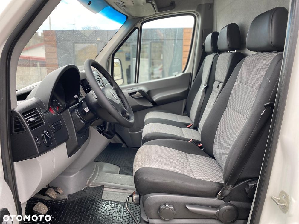 Volkswagen CRAFTER - 9