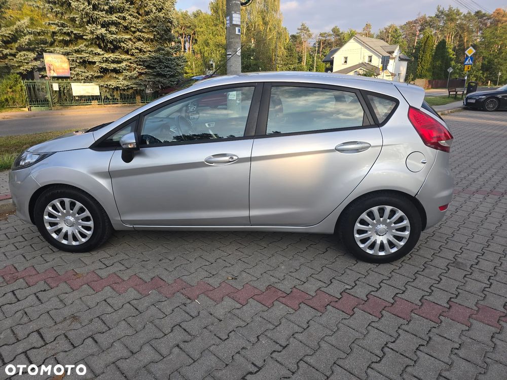 Ford Fiesta 2012 photo 4