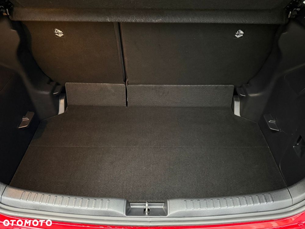 Toyota Yaris - 16