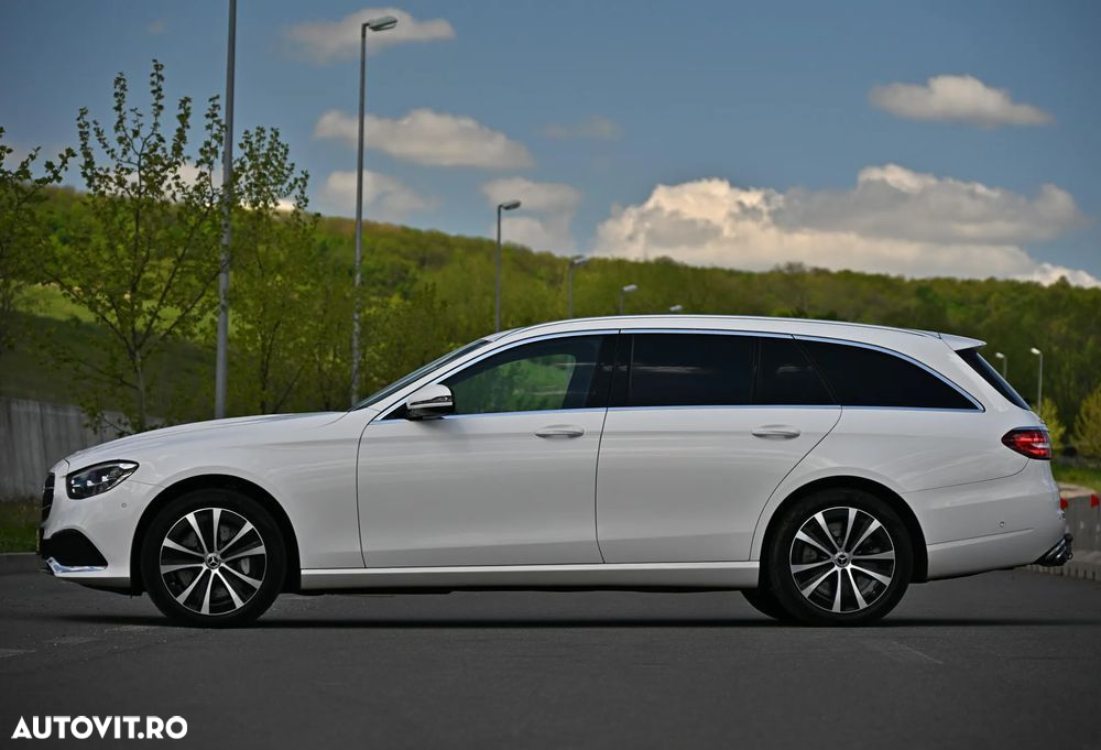Mercedes-Benz E 300 Hybrid de T-Modell 4MATIC Aut. - 5