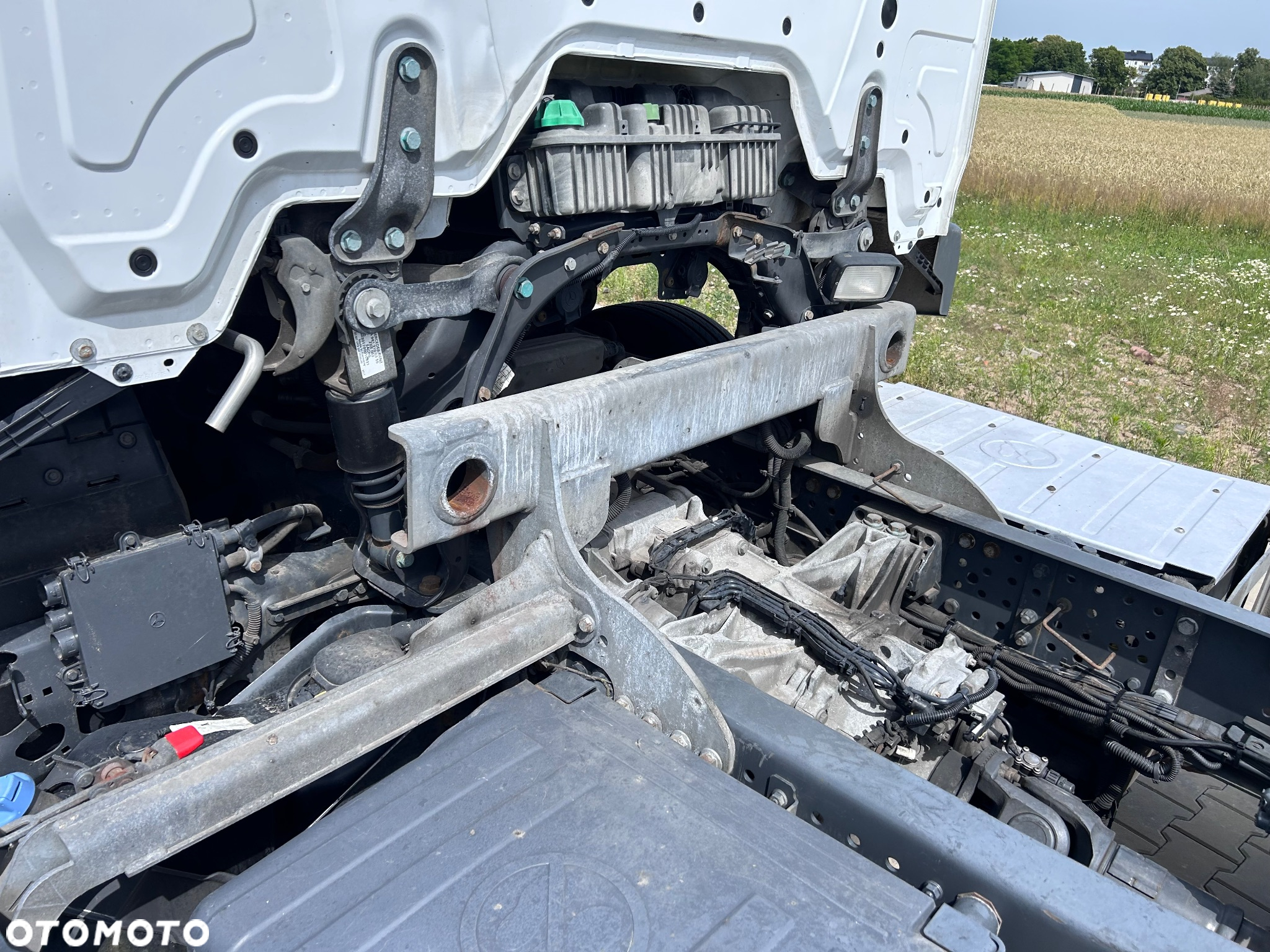 Mercedes-Benz ACTROS - 14