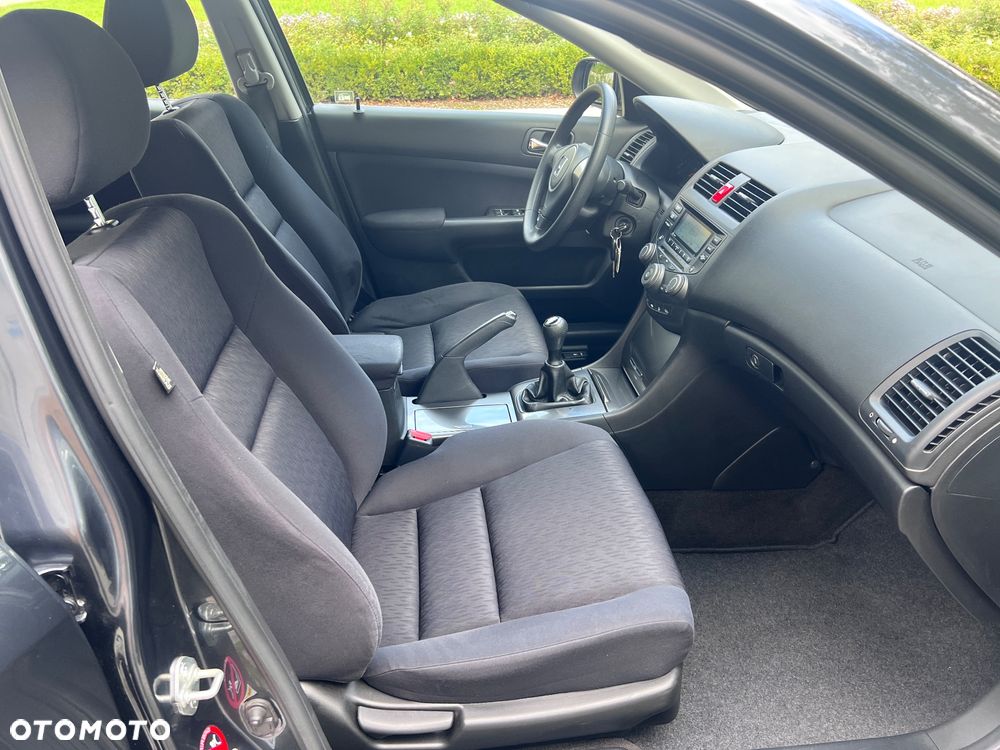 Honda Accord 2.0 Comfort - 22