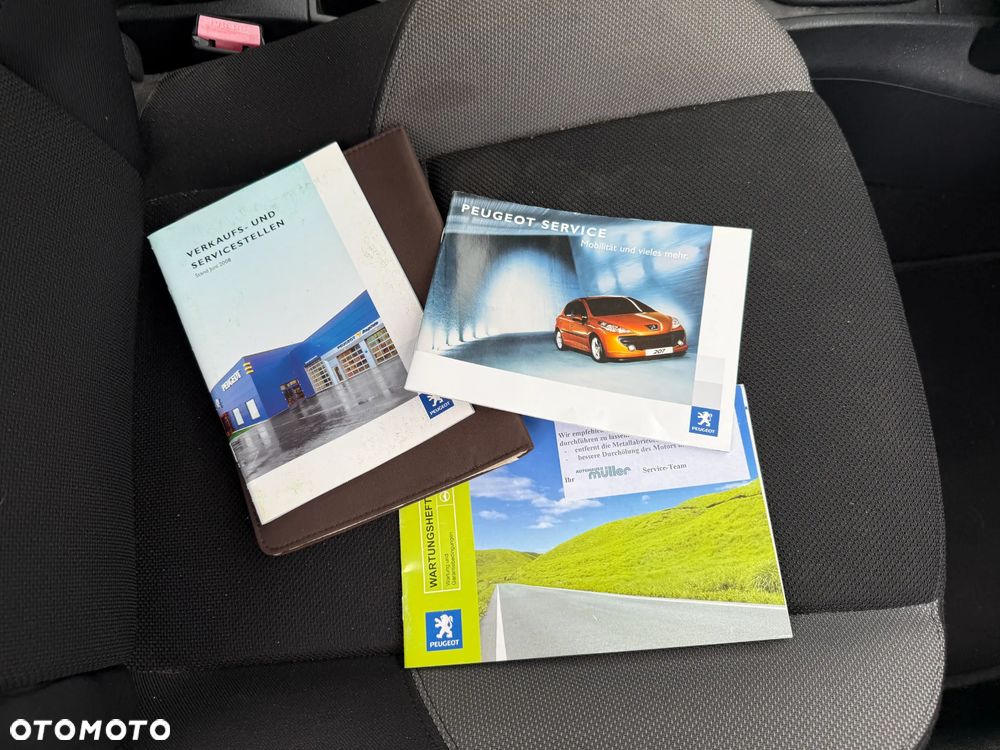 Peugeot 207 1.4 Trendy - 11