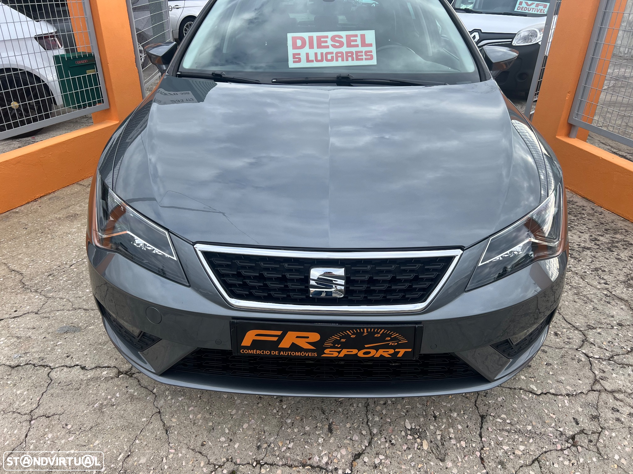 SEAT Leon 1.6 TDI FR S/S - 6