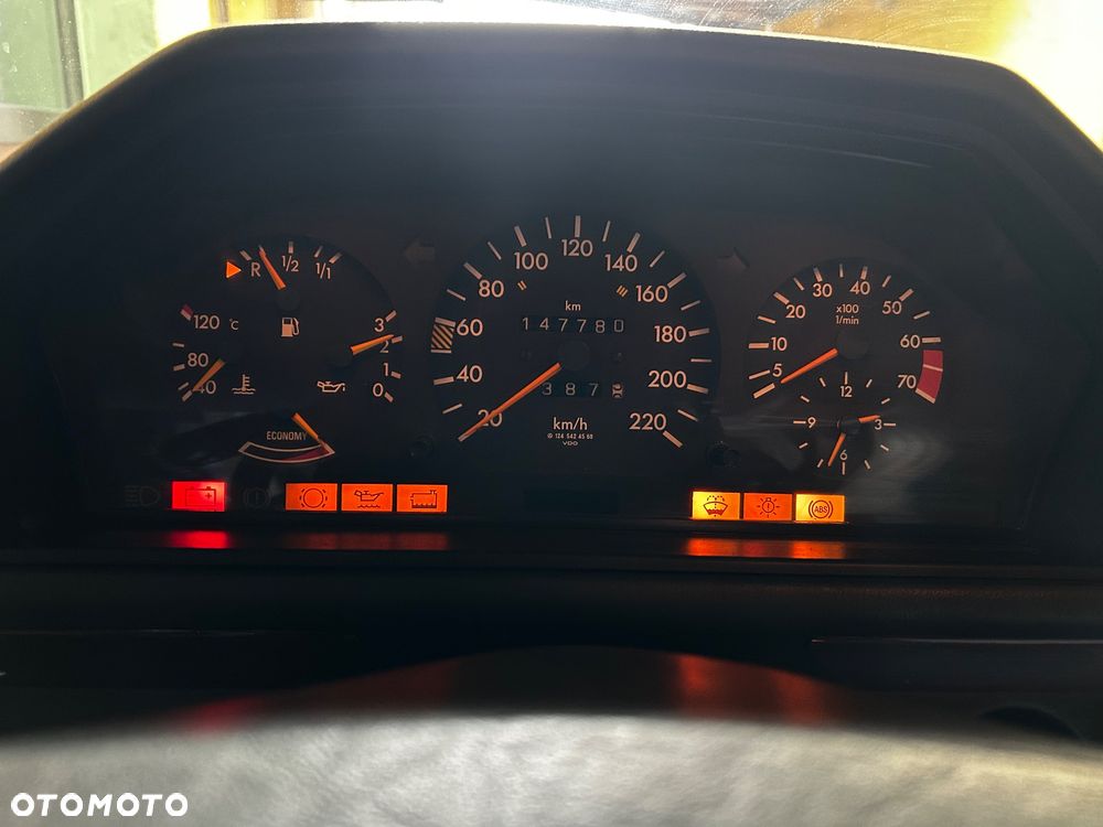 Mercedes-Benz W124 (1984-1993) - 13