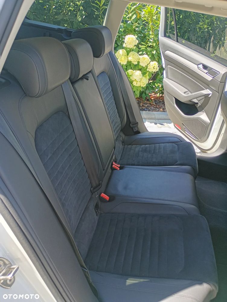 Volkswagen Passat 2.0 TDI Bi-Turbo BMT 4Mot Highline DSG - 28