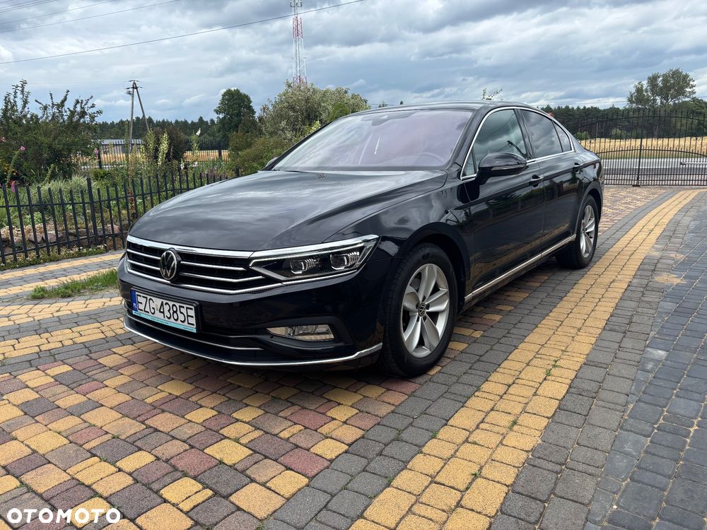 Volkswagen Passat 1.5 TSI EVO Elegance DSG - 1