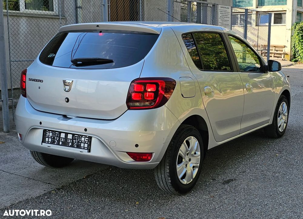 Dacia Sandero dCi 75 Laureate II - 3