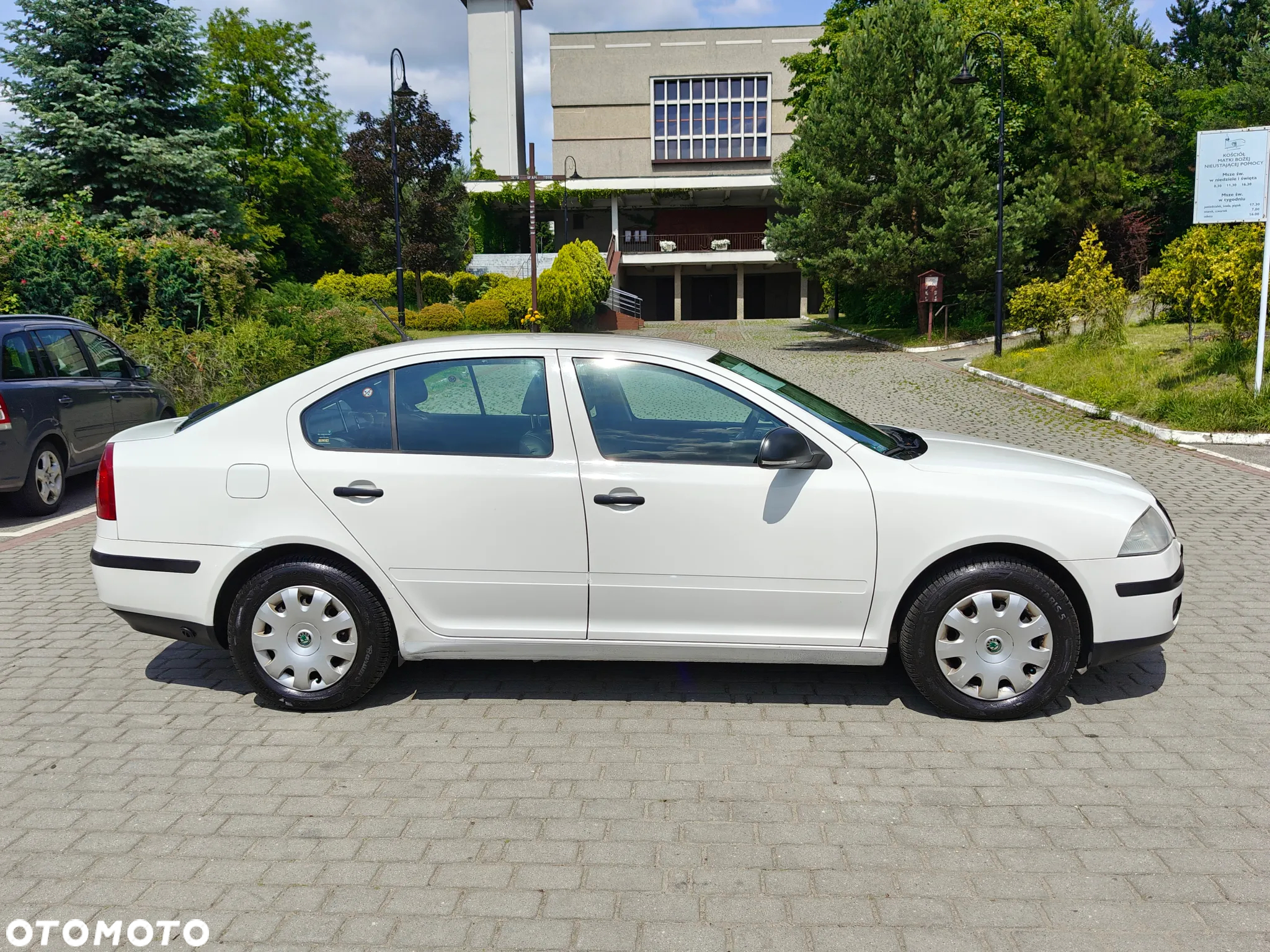 Skoda Octavia 1.6 Ambiente - 3
