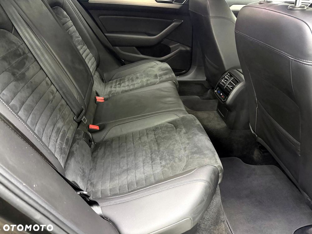 Volkswagen Passat 1.8 TSI (BlueMotion Technology) DSG Highline - 29