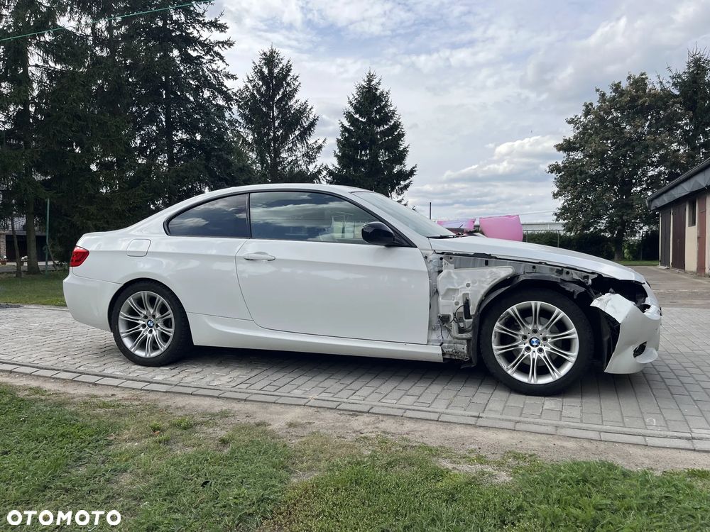 BMW Seria 3 320d DPF M Sport Edition - 5