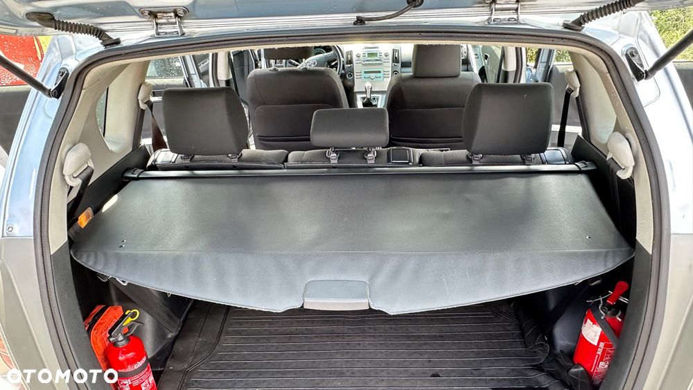 Toyota Corolla Verso 2.0 D-4D Prestige 7os - 6