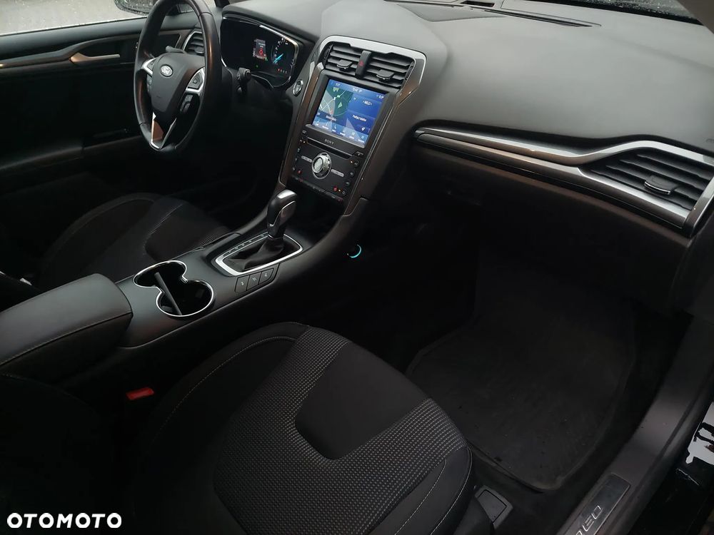 Ford Mondeo 2.0 Hybrid Titanium - 25