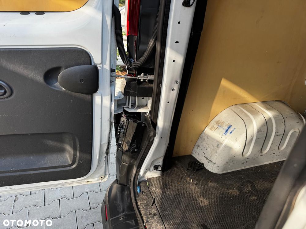 Nissan NV300 1,6 dci  125 Navi / Kamera - 27