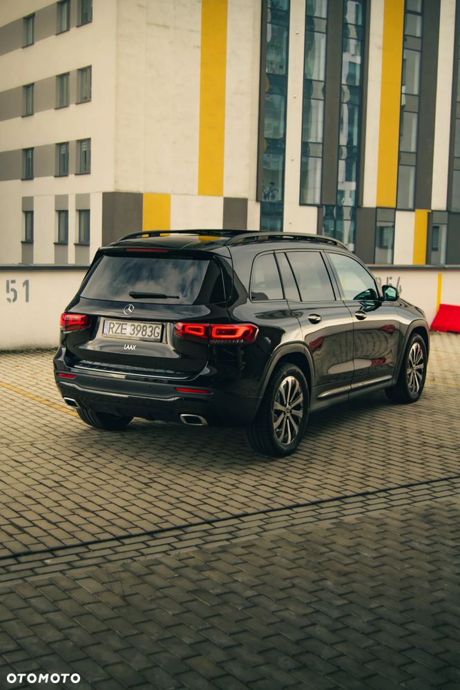 Mercedes-Benz GLB - 5